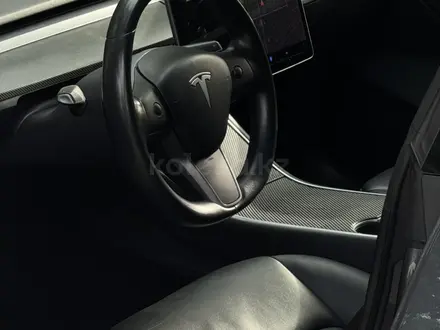 Tesla Model 3 2018 года за 10 000 000 тг. в Алматы – фото 3