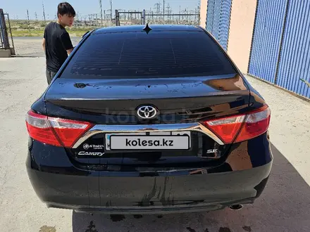 Toyota Camry 2016 года за 9 500 000 тг. в Актау – фото 2