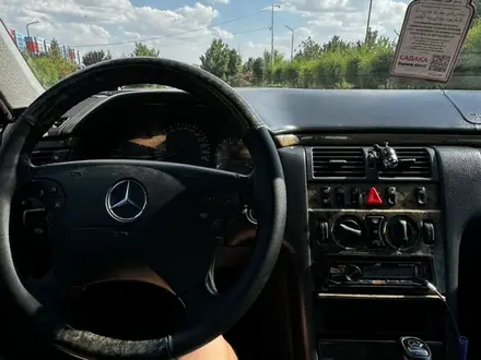 Mercedes-Benz E 320 2000 года за 3 950 000 тг. в Шымкент – фото 7