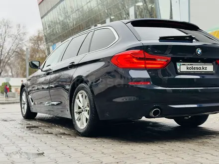 BMW 520 2018 года за 16 000 000 тг. в Алматы – фото 8