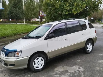 Toyota Ipsum 1997 года за 4 000 000 тг. в Усть-Каменогорск – фото 5