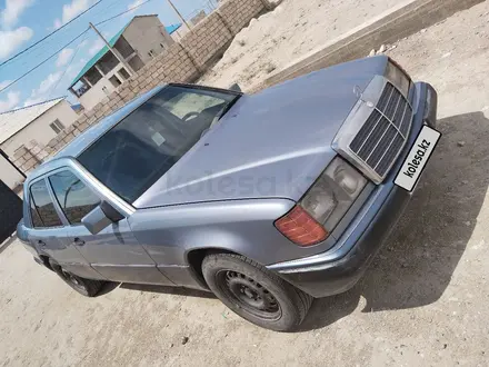 Mercedes-Benz E 230 1992 года за 1 500 000 тг. в Актау