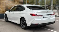 Toyota Camry Luxe 2025 года за 20 300 000 тг. в Астана – фото 2