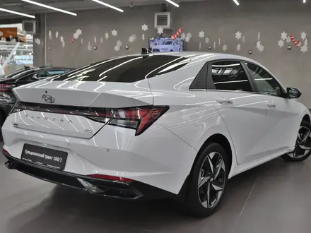 Hyundai Elantra 2021 года за 9 590 000 тг. в Алматы – фото 6