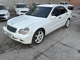 Mercedes-Benz C 180 2002 года за 3 000 000 тг. в Костанай – фото 2