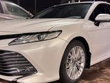 Toyota Camry 2018 годаүшін13 000 000 тг. в Караганда