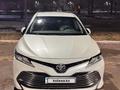 Toyota Camry 2018 года за 13 000 000 тг. в Караганда – фото 2