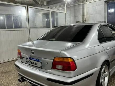 BMW 528 1996 года за 2 600 000 тг. в Караганда – фото 9