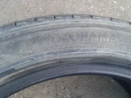 ОДНА шина 215/45 R17 — "Yokohama ECOS ES300" (Япония), летняя, в за 22 000 тг. в Нур-Султан (Астана) – фото 3