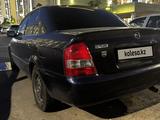Mazda 323 2001 года за 1 990 000 тг. в Шымкент – фото 3