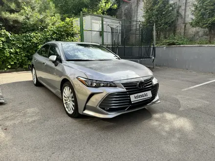 Toyota Avalon 2022 года за 20 500 000 тг. в Алматы