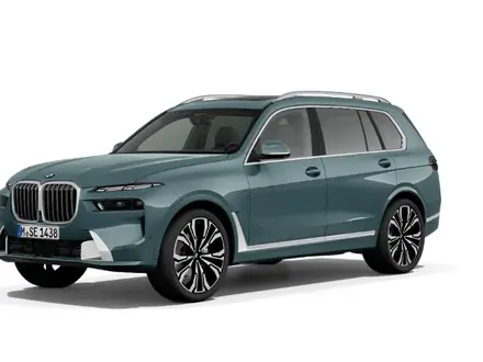 BMW X7 XDrive 40i 2024 года за 72 849 707 тг. в Петропавловск