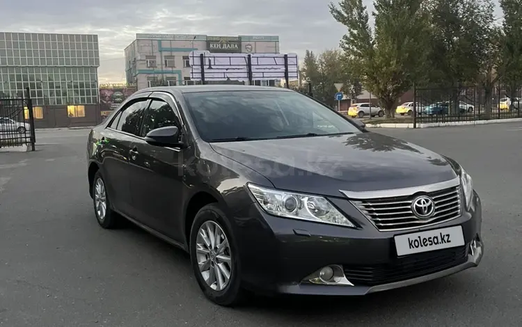 Toyota Camry 2014 годаfor10 100 000 тг. в Семей