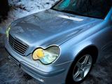 Mercedes-Benz C 220 2001 года за 3 800 000 тг. в Алматы – фото 4