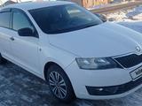 Skoda Rapid 2014 года за 5 000 000 тг. в Уральск – фото 3