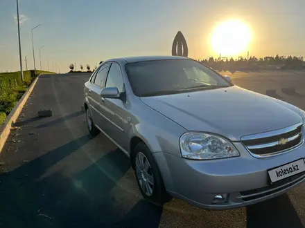 Chevrolet Lacetti 2004 года за 2 950 000 тг. в Шымкент – фото 3