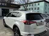 Toyota RAV4 2019 года за 13 700 000 тг. в Алматы – фото 5