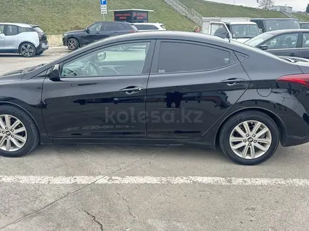 Hyundai Elantra 2014 года за 4 200 000 тг. в Атырау – фото 3