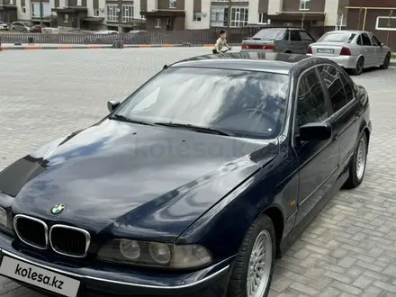 BMW 523 1999 года за 1 999 999 тг. в Актобе – фото 16