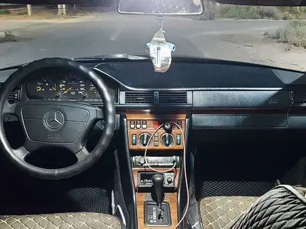 Mercedes-Benz E 220 1995 года за 2 300 000 тг. в Кызылорда – фото 5