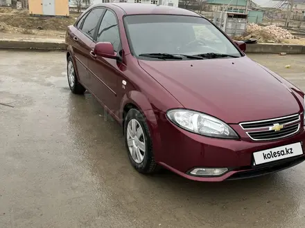 Daewoo Gentra 2014 года за 3 700 000 тг. в Актау – фото 2