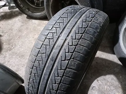 ОДНА шина 235/55 R17 — "Pirelli Scorpion STR" (Германия), летняя за 5 000 тг. в Астана – фото 3