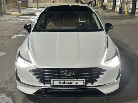 Hyundai Sonata 2021 года за 12 300 000 тг. в Павлодар