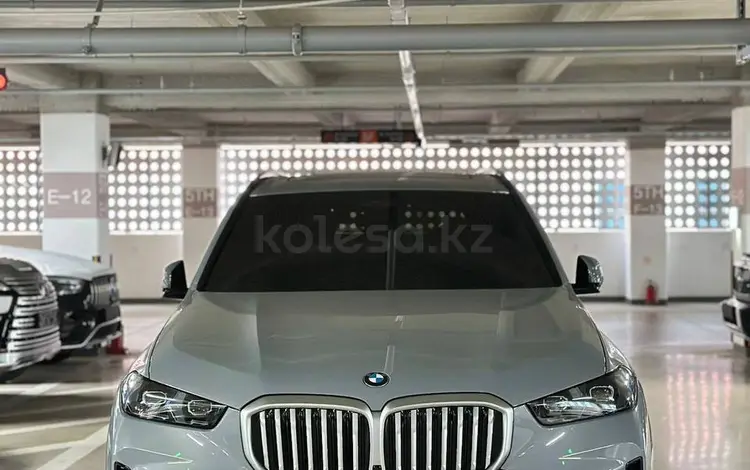 BMW X5 XDrive 40i 2025 года за 65 000 000 тг. в Астана