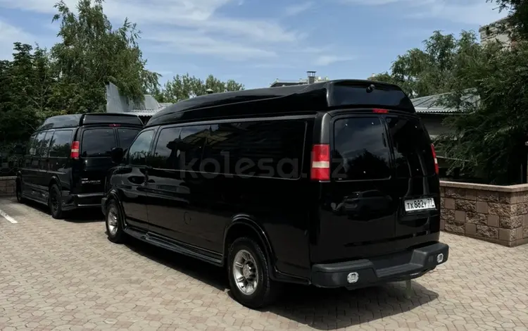 Chevrolet Express 2009 года за 37 000 000 тг. в Алматы