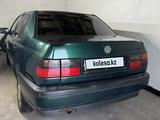 Volkswagen Vento 1995 годаfor1 200 000 тг. в Караганда – фото 2