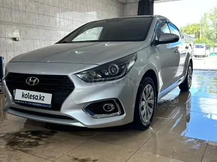 Hyundai Accent 2017 года за 7 600 000 тг. в Павлодар – фото 2