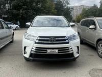 Toyota Highlander 2018 годаүшін12 500 000 тг. в Актобе