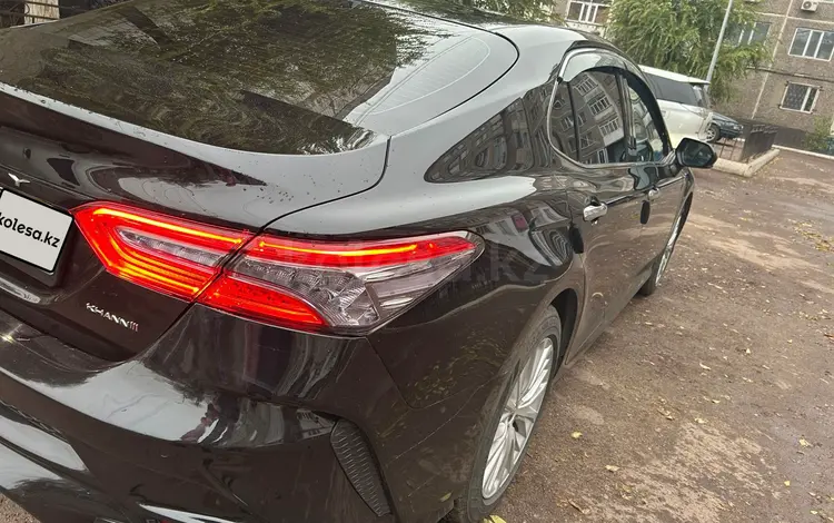 Toyota Camry 2020 годаfor15 000 000 тг. в Жезказган