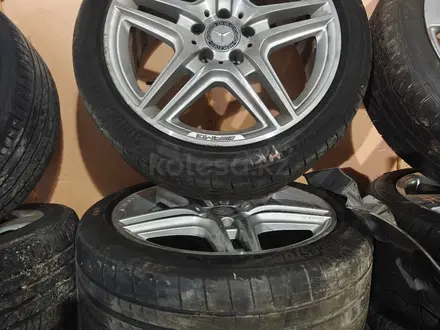 Диски AMG с резиной 245/40/R18 Mercedes W212 за 360 000 тг. в Караганда