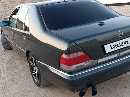 Mercedes-Benz S 320 1996 года за 4 300 000 тг. в Актау – фото 2