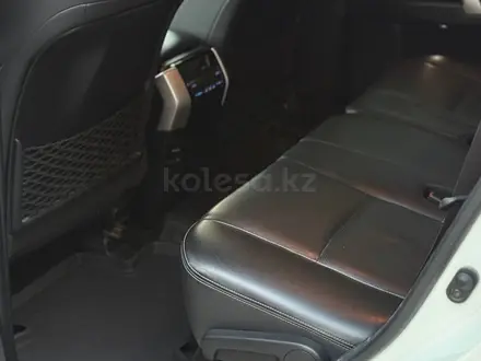 Toyota Land Cruiser Prado 2018 года за 19 800 000 тг. в Актобе – фото 11