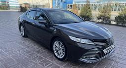 Toyota Camry 2021 года за 14 700 000 тг. в Кызылорда – фото 2