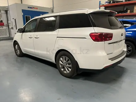 Kia Sedona 2019 года за 19 500 000 тг. в Алматы – фото 4