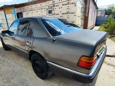 Mercedes-Benz E 230 1992 года за 770 000 тг. в Кызылорда – фото 5