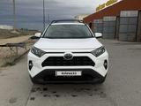 Toyota RAV4 2020 года за 14 000 000 тг. в Актау