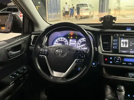 Toyota Highlander 2018 года за 13 000 000 тг. в Жанаозен – фото 20