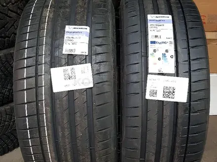 Michelin pilot sport 4s 285/40 R23 V 325/35 R23 Mercedes GLS за 1 650 000 тг. в Алматы