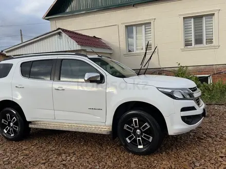 Chevrolet TrailBlazer 2020 года за 11 900 000 тг. в Костанай – фото 2