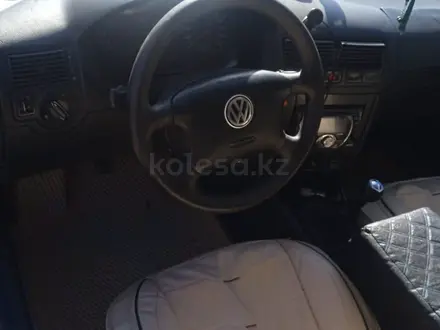 Volkswagen Golf 2002 года за 2 300 000 тг. в Сарыозек – фото 8