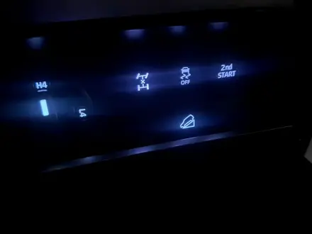 Toyota Land Cruiser Prado 2020 года за 25 300 000 тг. в Астана – фото 35