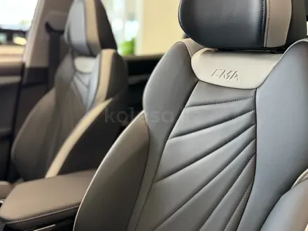 Geely Atlas Premium 2.0T 2025 года за 13 390 000 тг. в Павлодар – фото 12