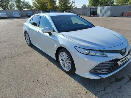 Toyota Camry 2019 года за 16 000 000 тг. в Алматы – фото 4