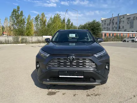 Toyota RAV4 Luxe+ 2025 года за 21 500 000 тг. в Актобе – фото 8