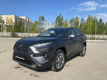 Toyota RAV4 Luxe+ 2025 года за 21 500 000 тг. в Актобе – фото 7