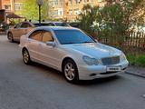 Mercedes-Benz C 240 2002 года за 3 500 000 тг. в Уральск